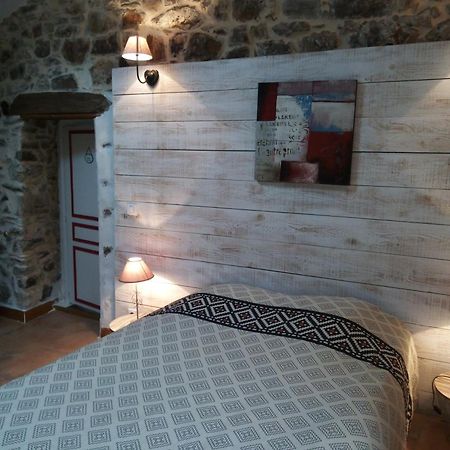 Mas La Tabatiere Hotel Chamborigaud Bagian luar foto